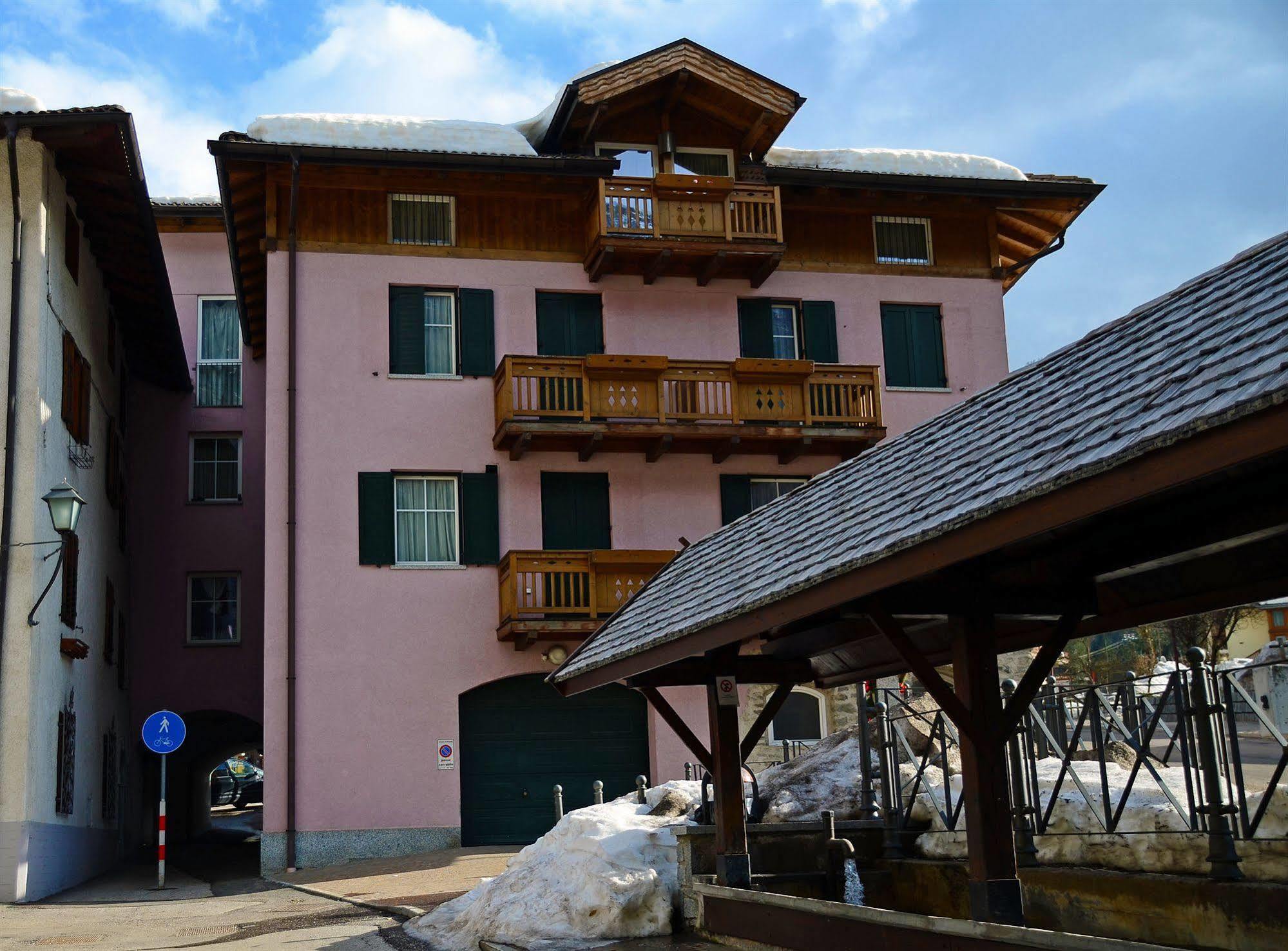 Alp Hotel Dolomiti Dimaro Eksteriør billede