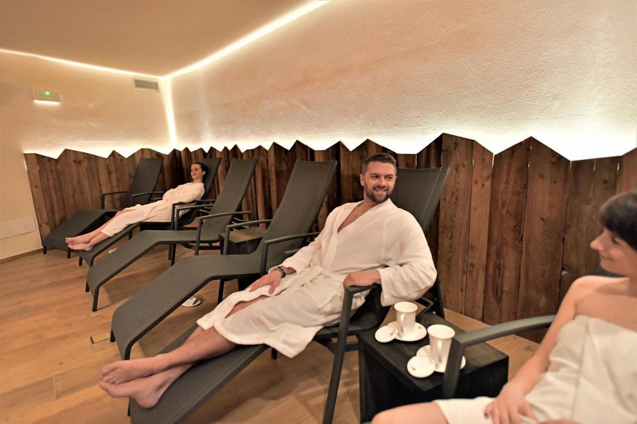 Alp Hotel Dolomiti Dimaro Eksteriør billede