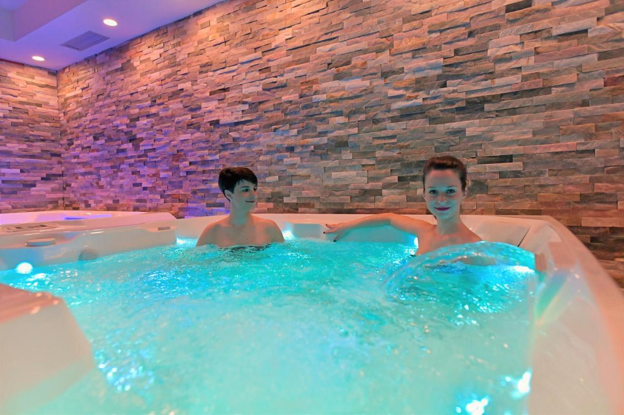 Alp Hotel Dolomiti Dimaro Eksteriør billede